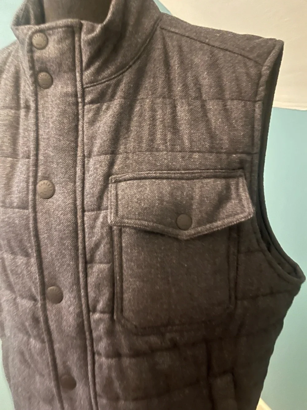 Faherty Teton Valley Dark Gray Men’s Quilted Vest Size Large